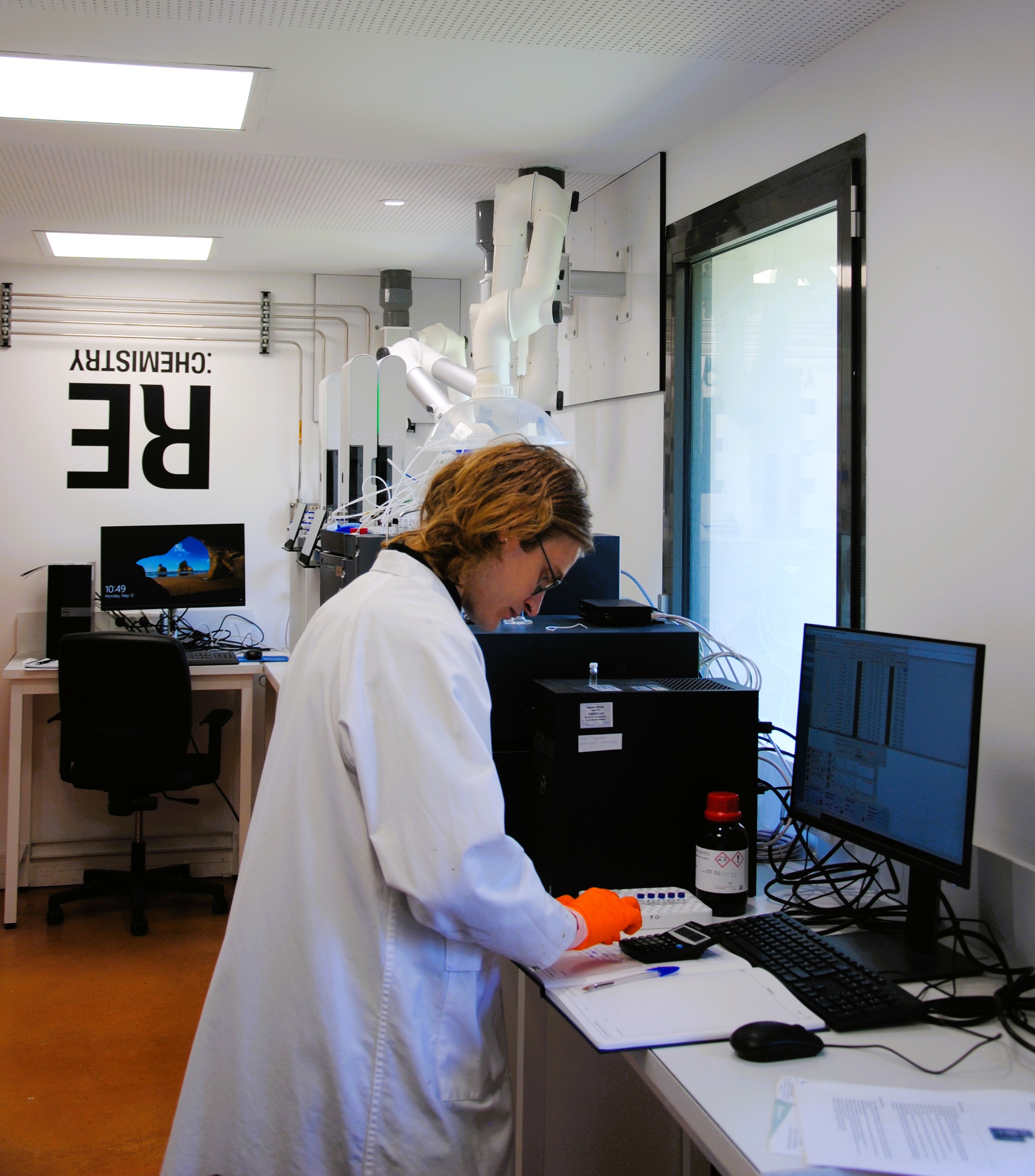 Laboratory image 8